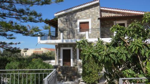 Old Hersonissos Apartment | Villa Medusa