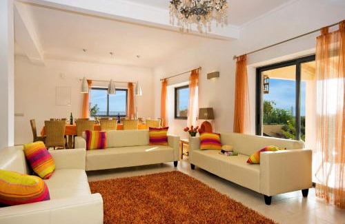 Cerro de Aguia Villa | Villa Miranda by Villa Plus