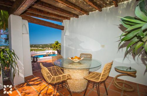 Paichi Villa | Villa Mistral by Abahana Villas