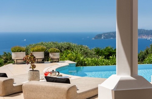 Port Hercule Villa | VILLA MONACO - LUXURY VILLA RENTALnMINUTES FROM MONACO