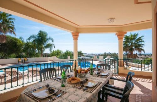 Cerro de Aguia Villa | Villa Nenufa by Villa Plus