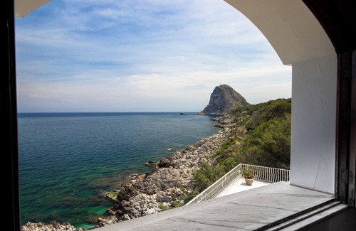 Bagheria Villa | Villa Orizzonte - Luxury property - 180 ° sea view, private access to the sea