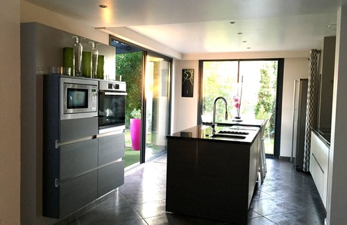Cap d'Agde Villa | VILLA PALOMA CAP D'AGDE 8 pers. 600 m SEA Heated pool Spa Exotic garden