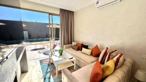 Aghouatim Villa | Villa Prestige Atlas , Piscine Privée et Jardin Méditerranéen