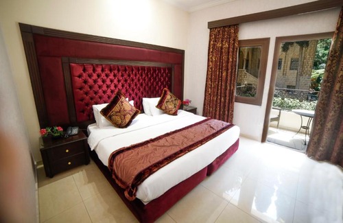 Beirut Hotel | Villa Queens