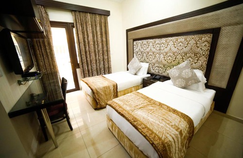Beirut Hotel | Villa Queens
