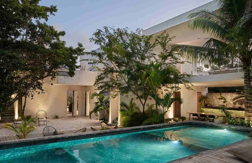Ek Balam Village Villa | Villa rental in Tulum on the Riviera Maya - 8 bedrroms - Pool - beach