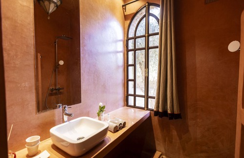 Aghouatim House | Villa Serena Marrakech