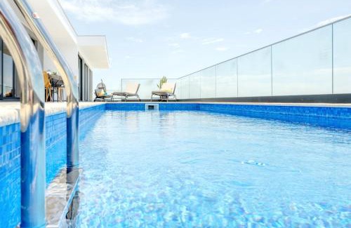 Prazeres Villa | Villa Serenity by Rentallido