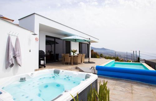Prazeres Villa | Villa Sundowner