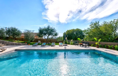 Bribir Cabin | VILLA VALENTINA -Luxury Stay for 8+1 Guests with XXL Pool&Whirlpool