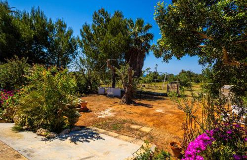 Torre Suda Villa | Villa verde vista mare Torre Suda by cute home