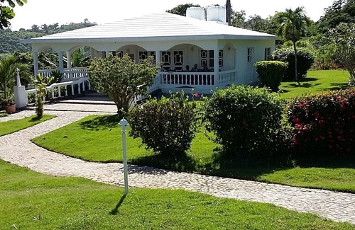 Las Galeras Apartment | Villa with 2 bedrooms, 2 bathrooms, living, kitchen, terrace, garden, pool