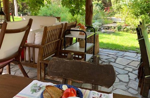Vasa Koilaniou House | Village Cottage for quiet escapes