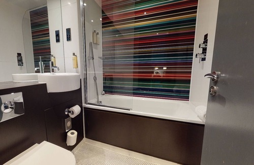 Warrington Hotel | Village Hotel Warrington