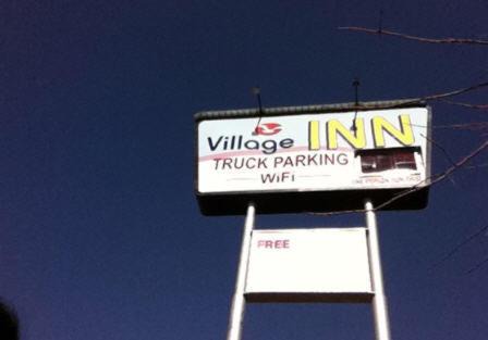 Tulare Hotel | Village Inn