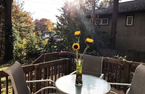 Spring Lake House | Village Lakehouse: Relaxing Getaway near the Beach