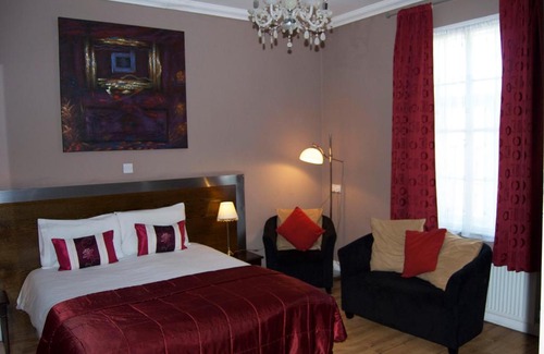 Warrington Hotel | Villaggio