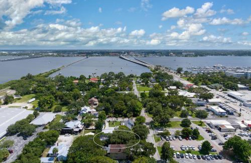Palmetto House | Ville Villekulla! Private pool home near Historic Palmetto!