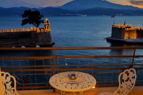 Gefira Mpania Apartment | Vip Lepanto Port Suites