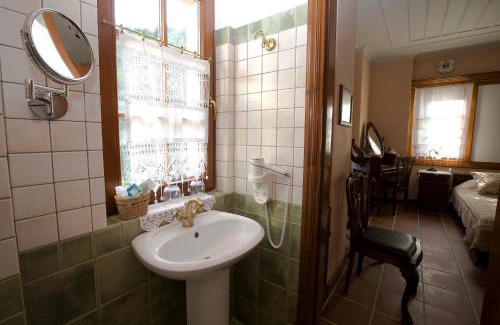 Vrastama House | Viraggas Traditional hotel