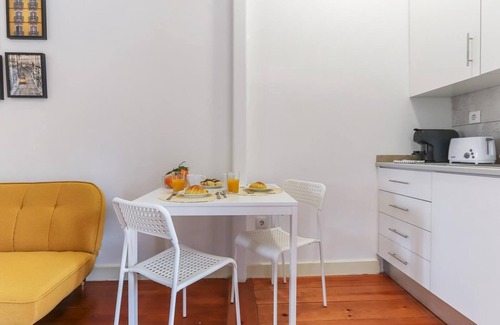 Santo Condestavel Apartment | Vita Portucale | Design Apartment Campo Ourique