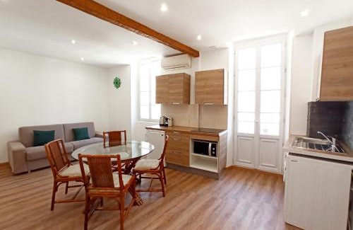 Cannes City Centre Apartment | Viva Riviera 6 Rue Commandant André