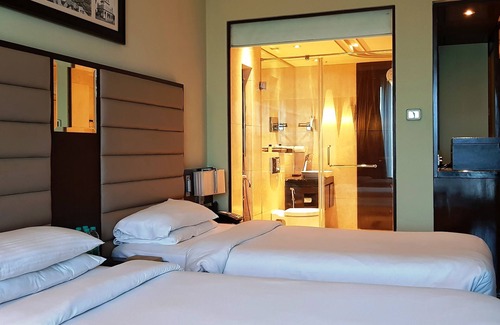 Begumpet Resort | Vivanta Hyderabad, Begumpet