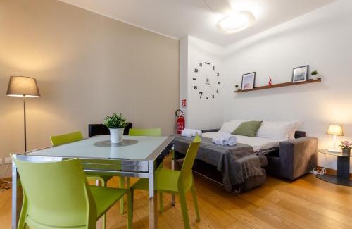 Gioia Apartment | Vivimihome-Chic Apartment near Milano Central