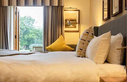 Sandford-on-Thames Hotel | voco Oxford Thames by IHG