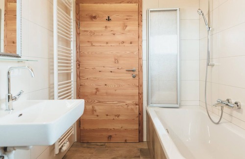 Albeck Cabin | Vrbo Property