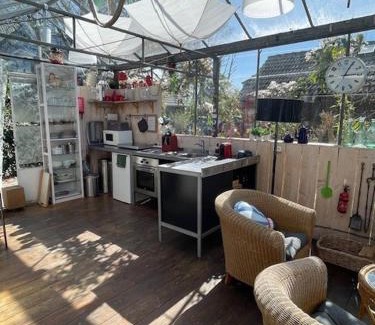 Hank House | Vrijstaande accommodatie Glamping de Kas InN
