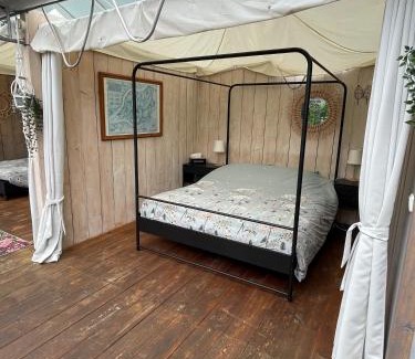 Hank House | Vrijstaande accommodatie Glamping de Kas InN