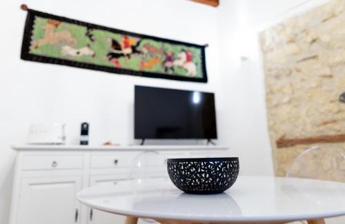Historic Castle District Apartment | Vsuite livingchic
