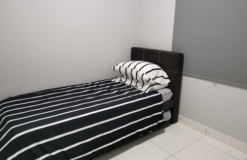 Setia Tropika Apartment | vv skypeak residence