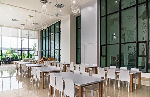 Setia Tropika Apartment | vv skypeak residence