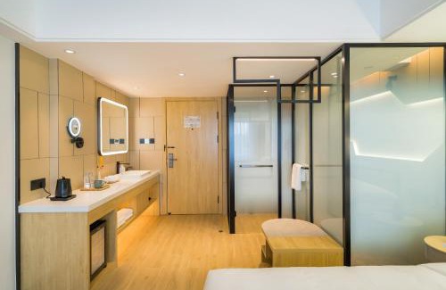 Shijingshan Hotel | VyLuk Wei Lai Hotel Beijing Shijingshan District Hotel 蔚徠酒店 北京石景山万达广场首钢园八宝山地铁站店
