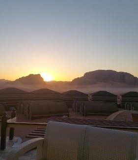 Wadi Rum Resort | Wadi Rum Majestic Camp