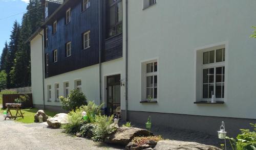Crottendorf Hotel | Waldhotel Dietrichsmühle