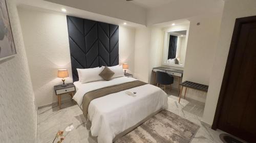 Blue Area Apartment | Walk-Inn Hospitality Centaurus Group