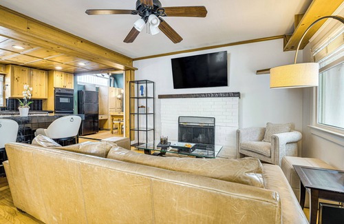 Venice Cottage | Walk to Abbot Kinney: Tranquil Cottage in Venice!