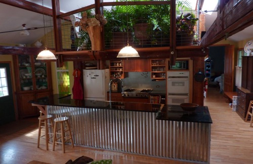 New Buffalo Cottage | Walk to Private Beach, Great screened porch, Chefs kitchen, Open beam design