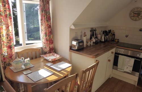 Michelcombe Apartment | Walkers Retreat with excellent views, large garden and free WiFi