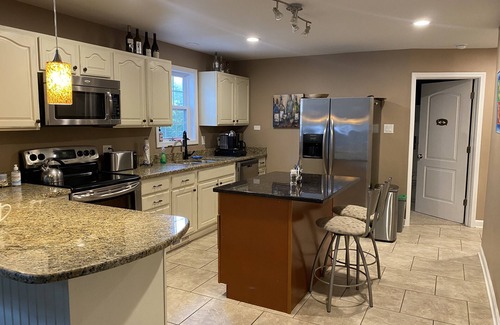 New Buffalo Cottage | ★Walking Distance To Marina, Downtown And New Buffalo Public Beach!