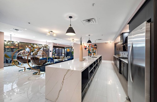 South Central Houston Hotel | Wanderstay Boutique Hotel