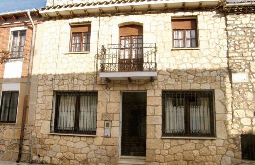 Banos de Valdearados House | Warm House in Baños de Valdearados, Farm Close to Town