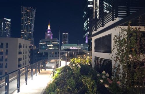 Mirow Apartment | WARSZAWA CHMIELNA PRESTIGE HOME SPA APARTMENTS with Jacuzzi in the Heart of the City