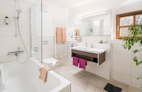 Klaffenbach Hotel | Wasserschloss Klaffenbach Schlosshotel