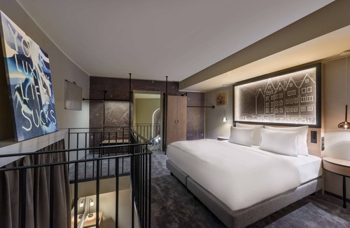 Altstadt-Sued Hotel | Wasserturm Hotel Cologne, Curio Collection by Hilton