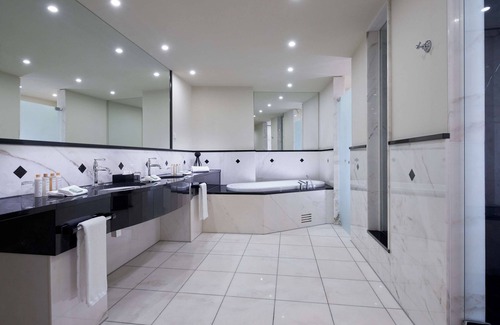 Altstadt-Sued Hotel | Wasserturm Hotel Cologne, Curio Collection by Hilton
